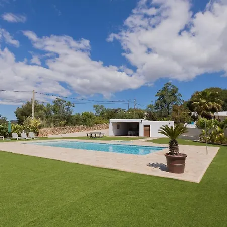 Great 3 Bedroom House With Large Private Pool Βίλα *