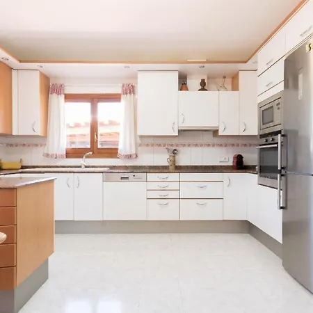 Βίλα Great 3 Bedroom House With Large Private Pool Santa Eulària des Riu